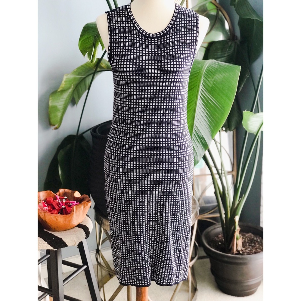EUC- Premise blck/white check dress